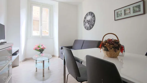 Logement entier à Via Vitani, 30, 22100 Como CO, Italy, image 2 de 26