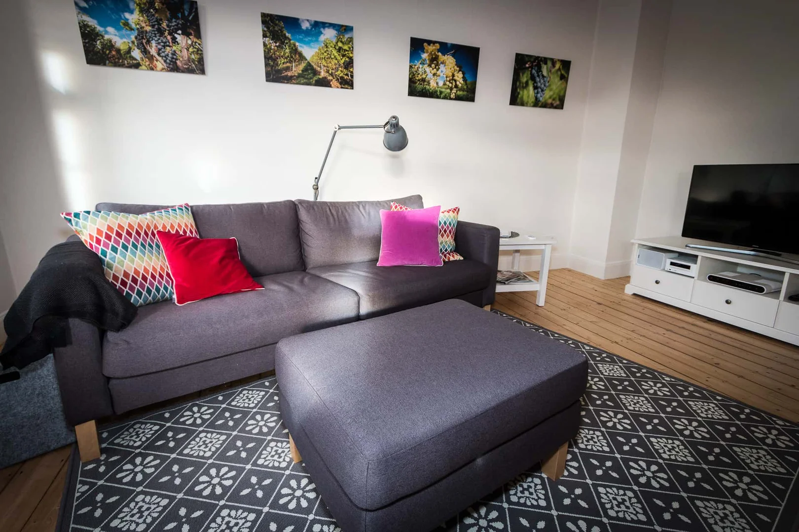 Am Dorfpl. 8, 65207 Wiesbaden, Deutschland