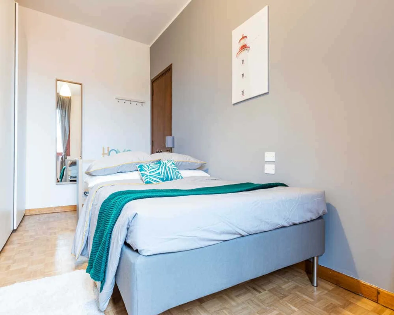 Zimmer in Studentenwohnung in zu vermieten, voll möbliert
