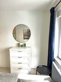 Private room at Heinsbergstraße, 50674 Köln, Germany, image 4 of 10