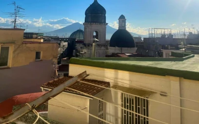 Private room at Via Cedronio, 80132 Napoli NA, Italia, image 6 of 21