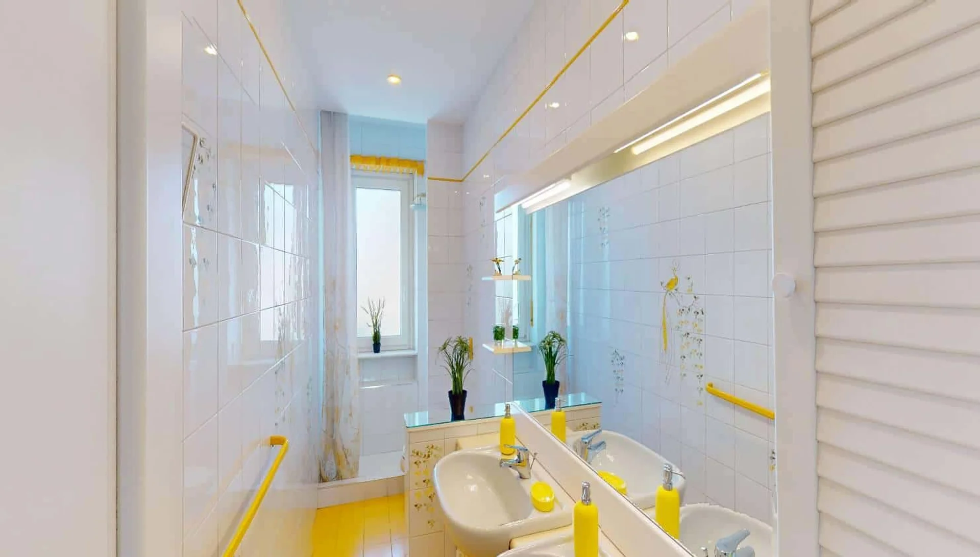 Habitación en apartamento estudiantil en alquiler en , completamente amueblado