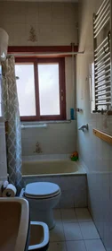 私人房间 在 Piazza Salvatore Lobianco, 80143 Napoli NA, Italy, 44的图像40
