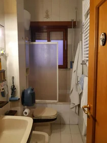 私人房间 在 Piazza Salvatore Lobianco, 80143 Napoli NA, Italy, 48的图像35