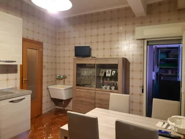 私人房间 在 Piazza Salvatore Lobianco, 80143 Napoli NA, Italy, 48的图像39