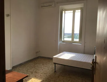 私人房间 在 Via Cedronio, 80132 Napoli NA, Italia, 25的图像10