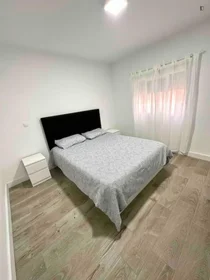 Private room at Calle San Damián, image 1 of 9