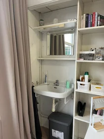 Quarto privado em Reigerstraat, imagem 1 de 5