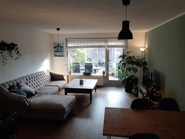 Quarto privado em Pond Sterlinglaan, imagem 1 de 4