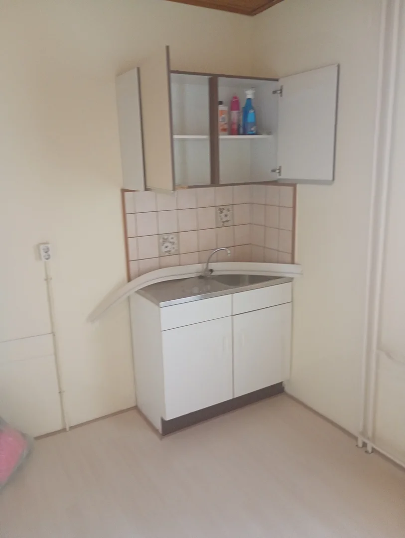Quarto amigo do estudante em  com comodidades modernas