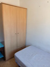Stanza privata in Paseo de Canalejas, immagine 2 di 20