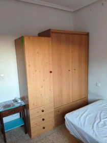 Stanza privata in Paseo de Canalejas, immagine 1 di 20