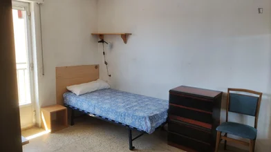 Quarto privado em Paseo de Canalejas, imagem 1 de 21