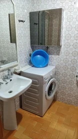Quarto privado em Paseo de Canalejas, imagem 17 de 21