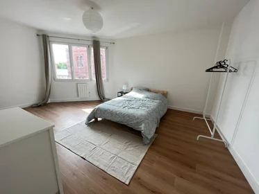 Privatzimmer in der Rue de Rome, bild 1 von 9