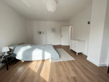 Privatzimmer in der Rue de Rome, bild 8 von 9