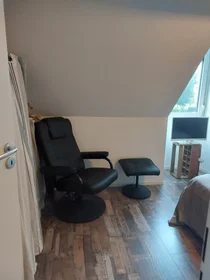 Quarto privado em Rue des Temps Modernes, imagem 14 de 27