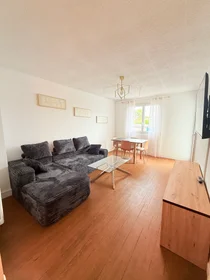Private room at Chemin Mal Clabel, image 1 of 8
