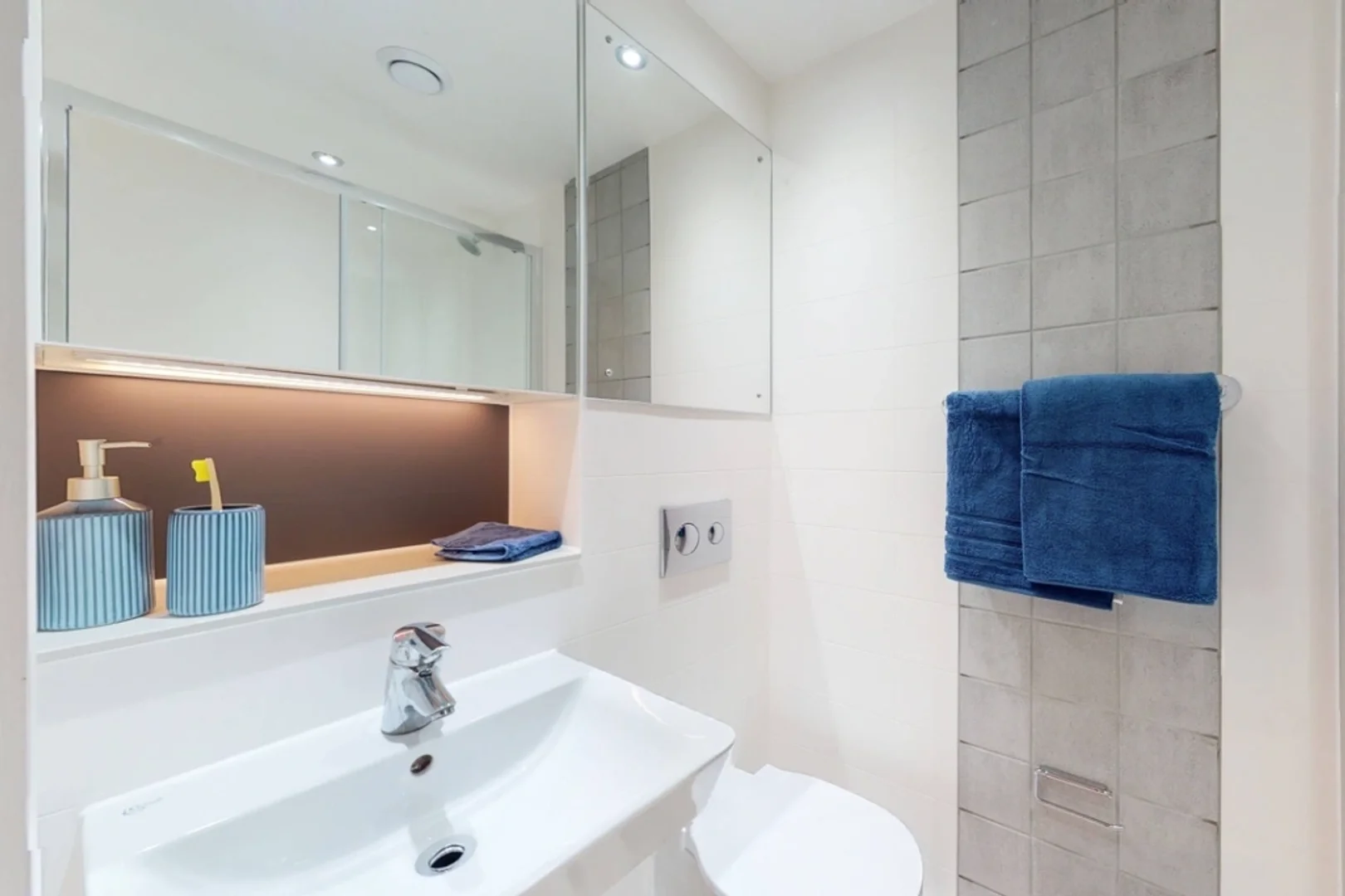 2 River St, Manchester M15 5GQ, United Kingdom