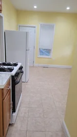 Dairenin tamamı Ikamet yerinde konumu 64, Capen St., Unit 2, Dorchester, Boston, MA, 02124, 6 24 görüntüsü