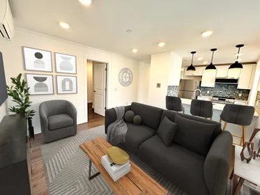 Gesamte Unterkunft in der 33, Leyden St., Unit 6, East Boston, Boston, MA, 02128, bild 1 von 10