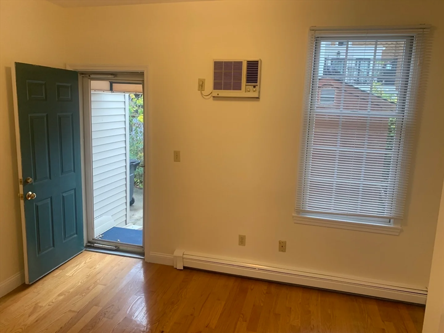 202, Hurley St., Unit 0, East Cambridge, Cambridge, MA, 02141