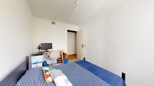 Privatzimmer in der 500 Chemin Vieux de Sauve, bild 2 von 21