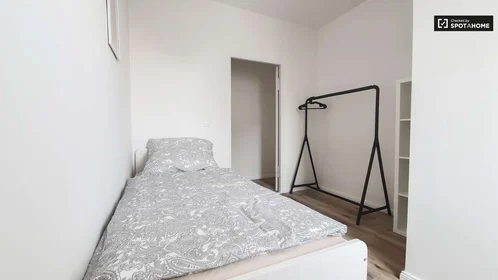 Chambre privée à Goebenstraße, image 1 de 10