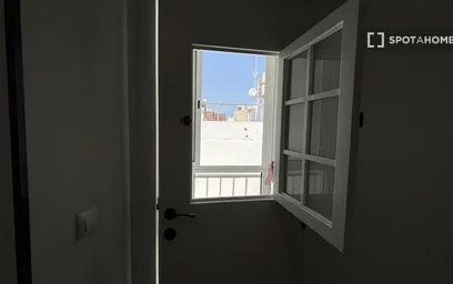 Quarto privado em Calle Cervantes, imagem 5 de 19