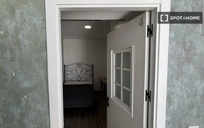 Quarto privado em Calle Cervantes, imagem 9 de 19