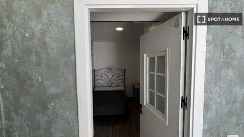 Quarto privado em Calle Cervantes, imagem 7 de 19