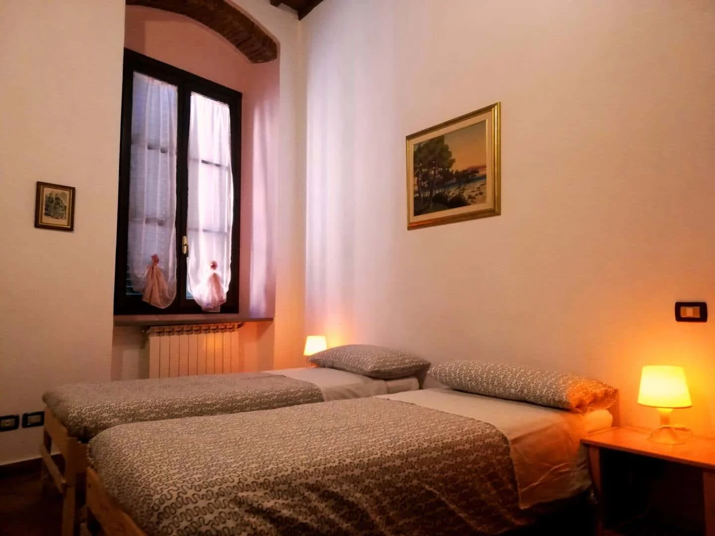 Via Adua, 20, 57126 Livorno LI, Italia
