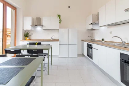 Quarto privado em Viale G. Marconi, 178, 65127 Pescara PE, Italia, imagem 28 de 28
