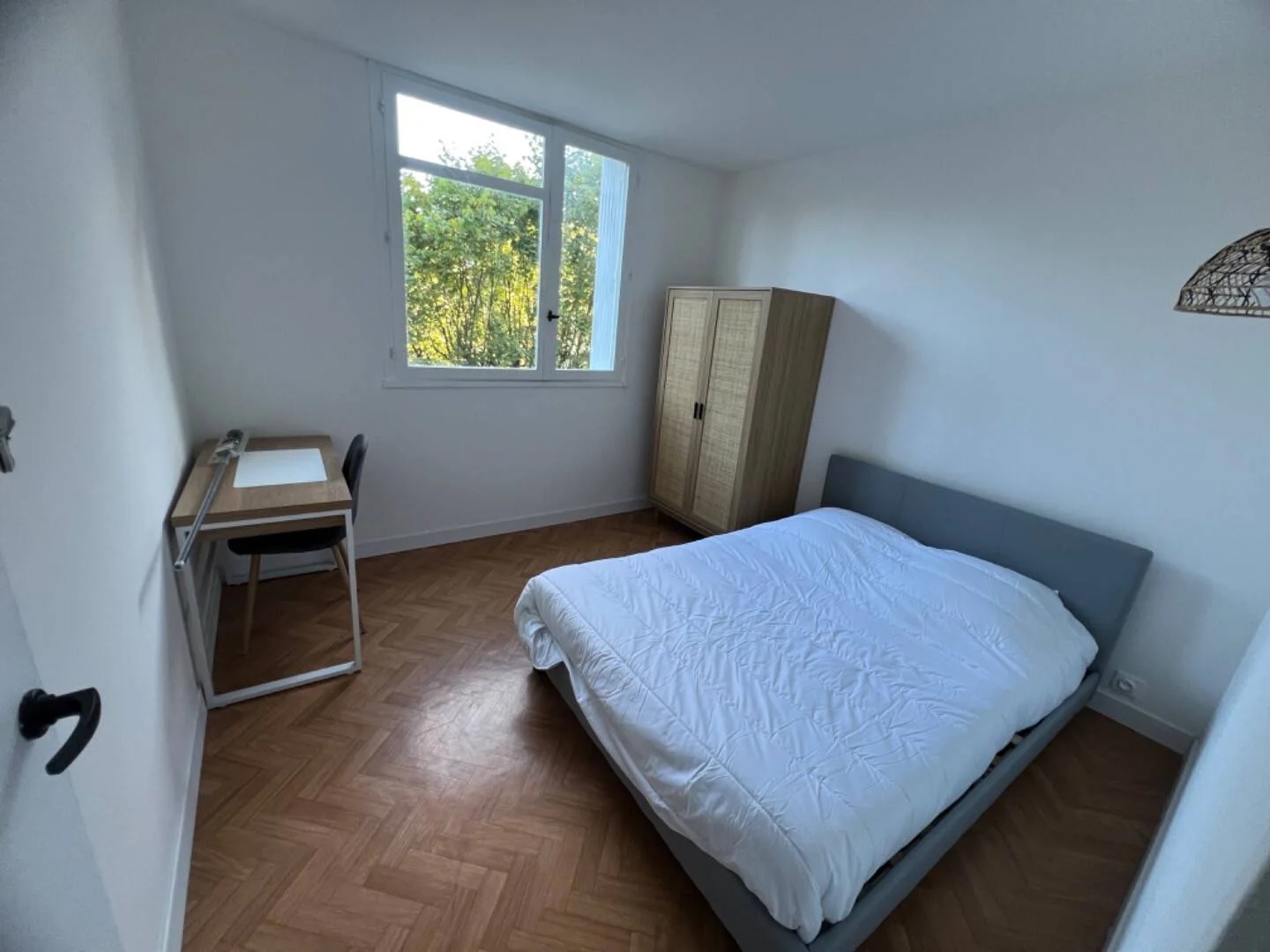 Quarto acolhedor para estudantes disponível em 