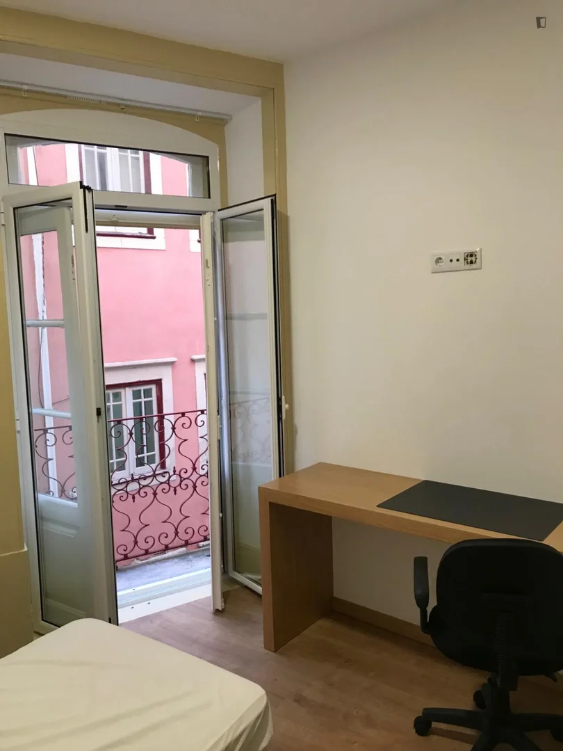 Stanza in affitto in appartamento per studenti a , completamente arredata