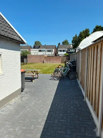 Private room at G.J. van Heekstraat, image 1 of 10
