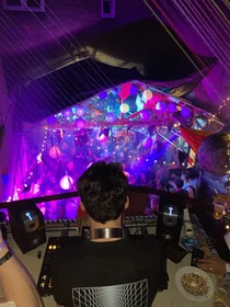 Quarto privado em Lodewijk Napoleonplein, imagem 4 de 7