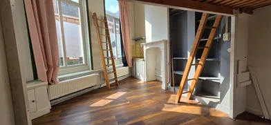 Private room at Blekerstraat, image 1 of 9