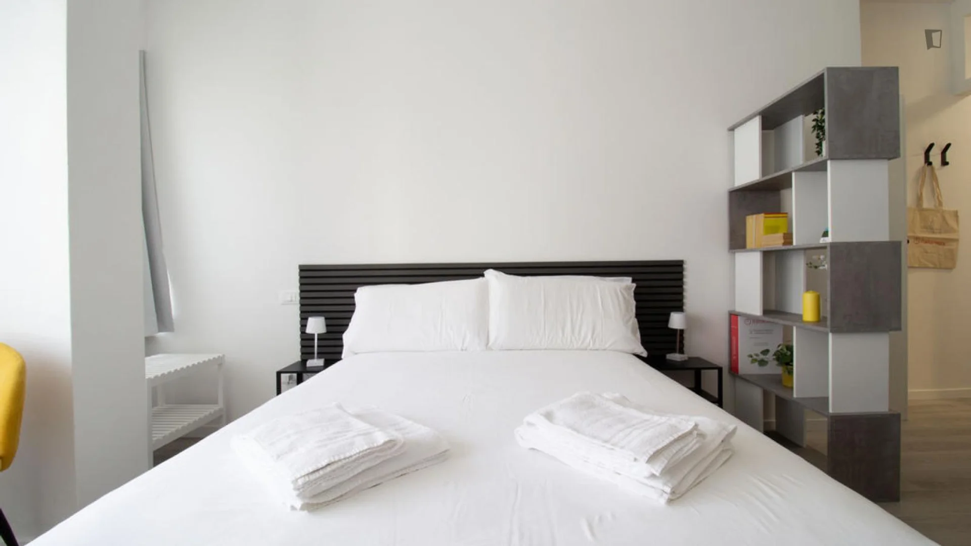 Fully equipped studio flat for students in 