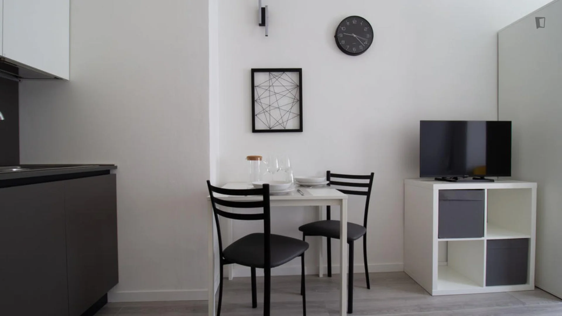Minimalist student studio in  with efficient layout