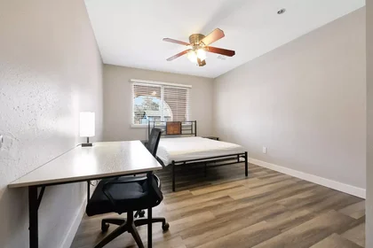Private room at 85035, image 26 of 49