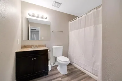Private room at 85035, image 36 of 49