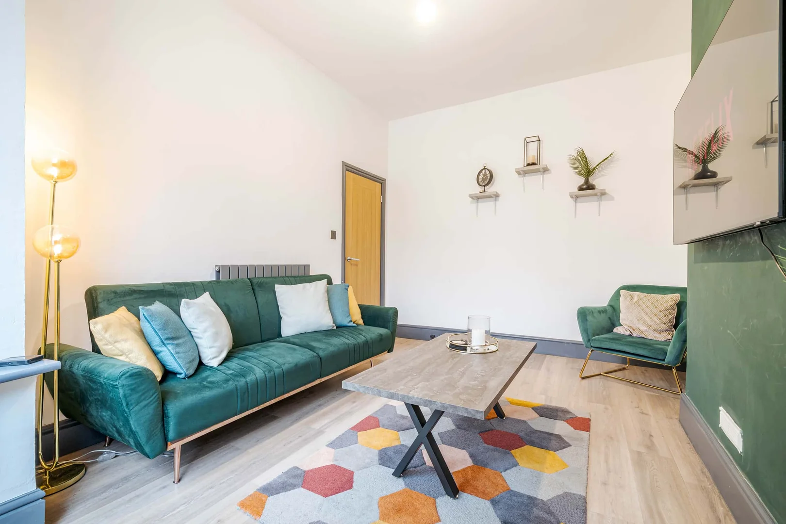 142 Russell St, Manchester M16 7JL, UK