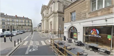 Dairenin tamamı konumu 18 Rue d'Alger, 44100 Nantes, Francia, 9 10 görüntüsü