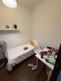Quarto privado em Carrer de València, 337, Eixample, 08009 Barcelona, Spagna, imagem 2 de 26