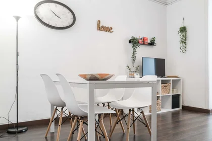 Quarto privado em Carrer de València, 337, Eixample, 08009 Barcelona, Spagna, imagem 7 de 26