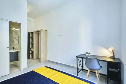 Stanza privata in Rione S. Pietro, 40, 86100 Campobasso CB, Italia, immagine 3 di 12