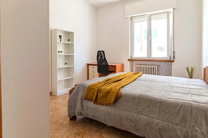 Private room at Via Gioacchino da Fiore, 13, 65127 Pescara PE, Italia, image 1 of 17