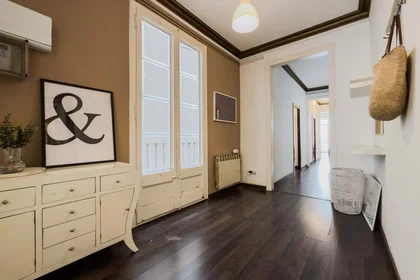Quarto privado em Carrer de València, 337, Eixample, 08009 Barcelona, Spagna, imagem 24 de 29