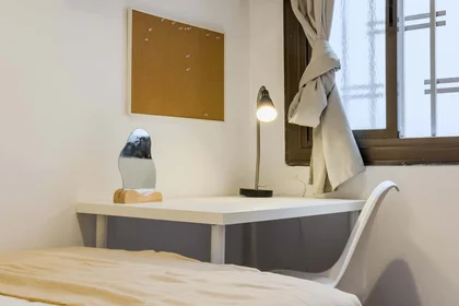 Quarto privado em Carrer de València, 337, Eixample, 08009 Barcelona, Spagna, imagem 7 de 30